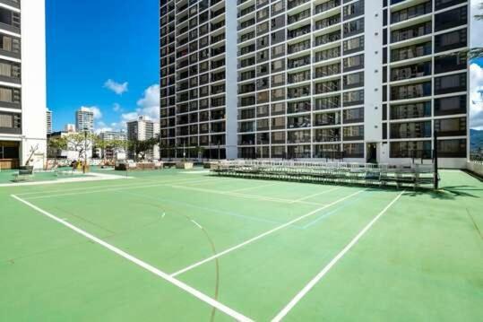 Deluxe Panoramic Mountain View Condo - 37Th Floor, Free Parking & Wifi Condo Honolulu Extérieur photo