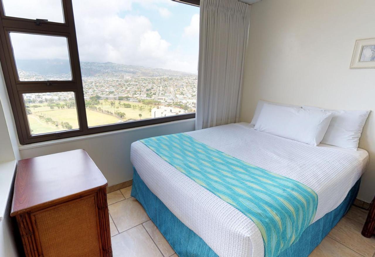 Deluxe Panoramic Mountain View Condo - 37Th Floor, Free Parking & Wifi Condo Honolulu Extérieur photo